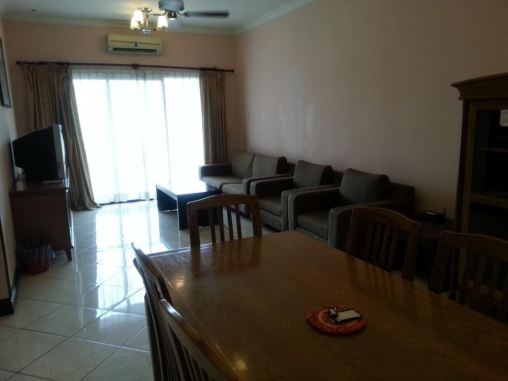 קוטה קינבלו Dorcas Service Apartment - Marina Court מראה חיצוני תמונה