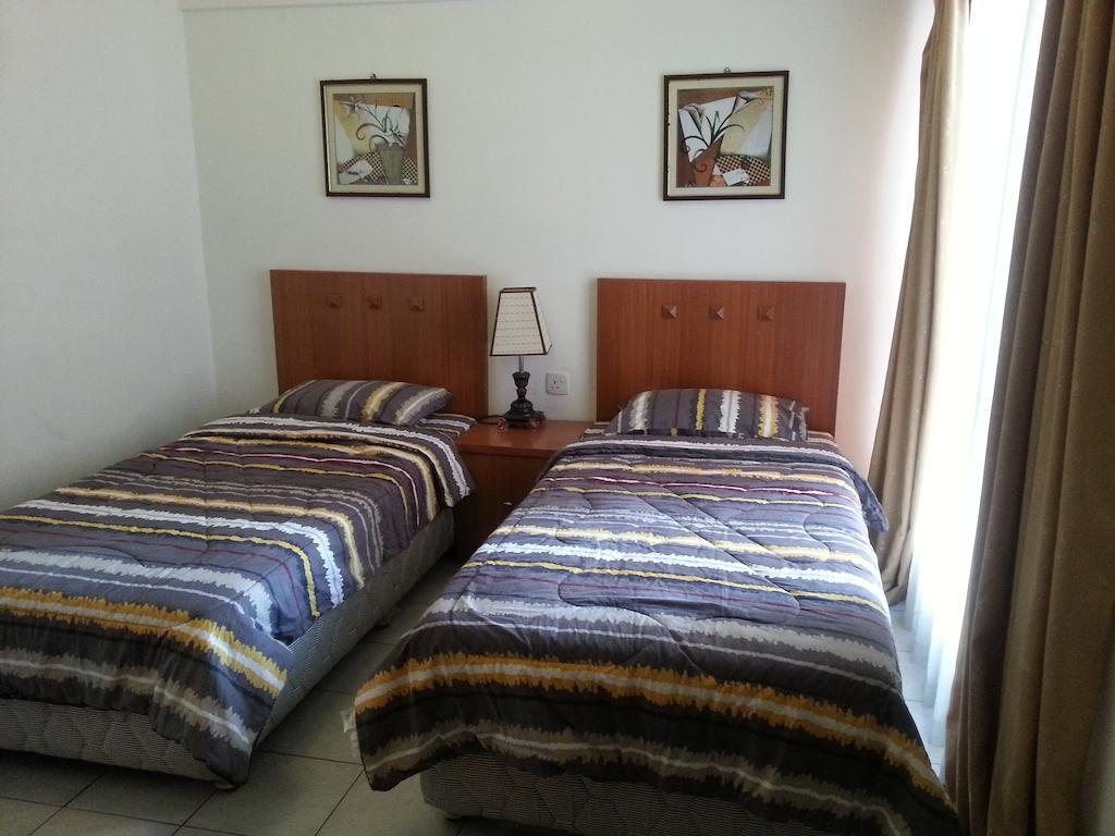 קוטה קינבלו Dorcas Service Apartment - Marina Court מראה חיצוני תמונה